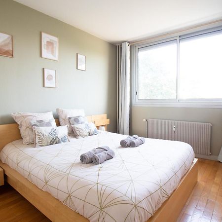 Appartement Spacieux Avec Balcon Bourg-en-Bresse Exterior foto